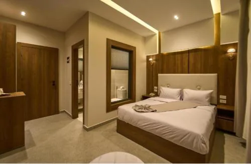 Max hotel