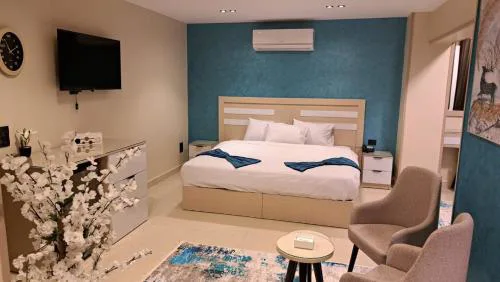 MIRA Holiday Home