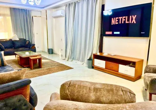 Modern 3BR Apartment, Prime Dokki Location