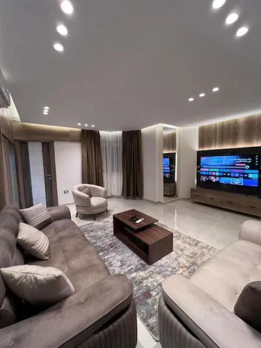 Modern Apartment in the Heart of Dokki, Cairo