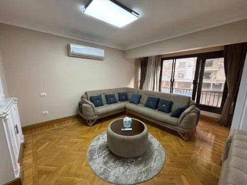 Mosadak Apartment