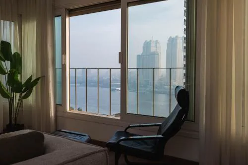 Nile-View Luxe 1BR Apartment