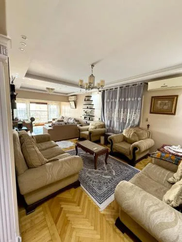Nilefront Apartment in Maadi
