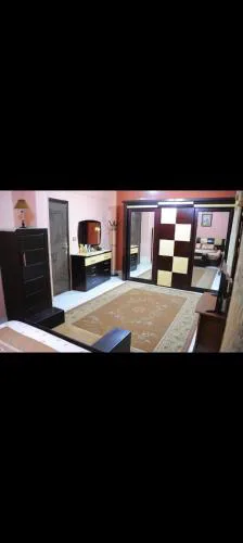 Omar Pyramids Inn