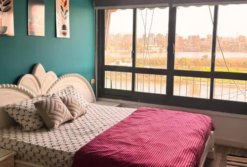 Panoramic Nile View Close to Centre 3-Bedrooms