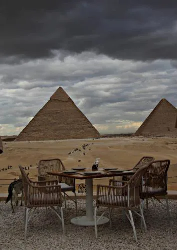 Pharaohs Pyramids Crypt