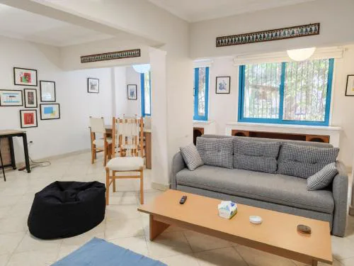 Prime Residence Heliopolis - Spacious, Quiet & Central