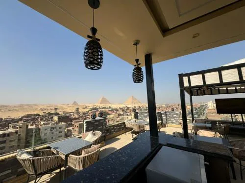 Pyramids Heart Hotel