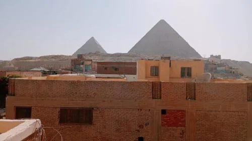 Pyramids house view hotel inn