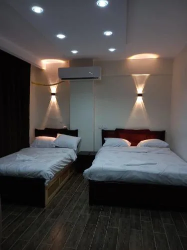 Pyramids of Khufu Hotel