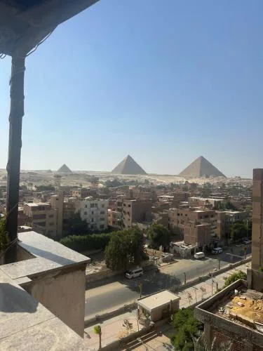 Radiant pyramids Inn