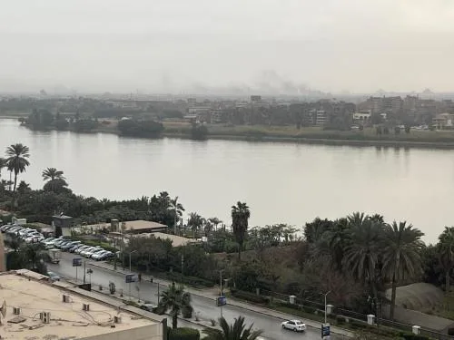 Spacious 4BR Apt with Nile View Maadi Corniche