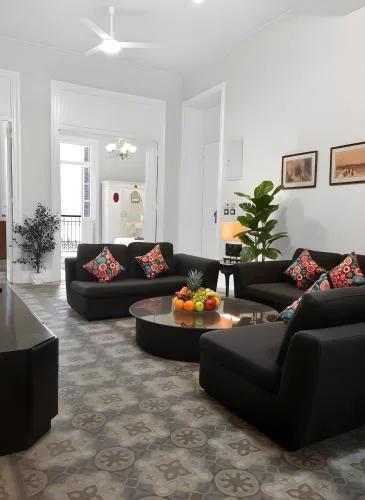 Specious luxury apartment high ceiling