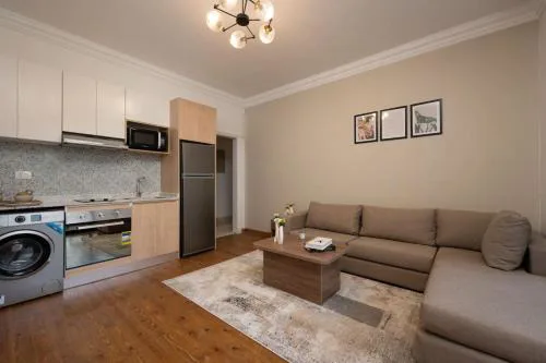 Stay& Discover 77 by Spacey 62 - 1BR in Maadi