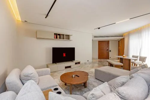 Stylish 2-Bedroom Apartment Silver Palm