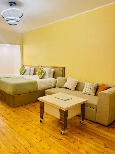 Stylish Studio by the Nile