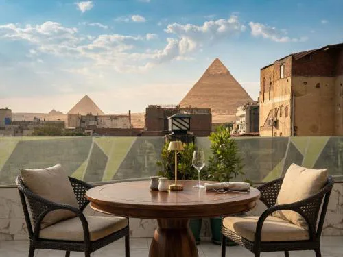 The View Pyramids GOLD ONE