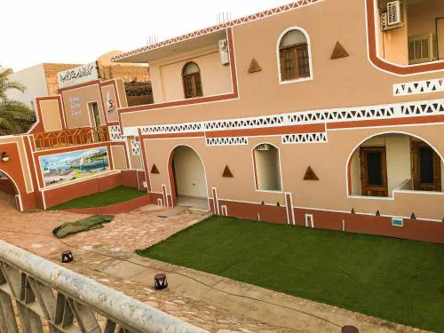 Sharty Hotel