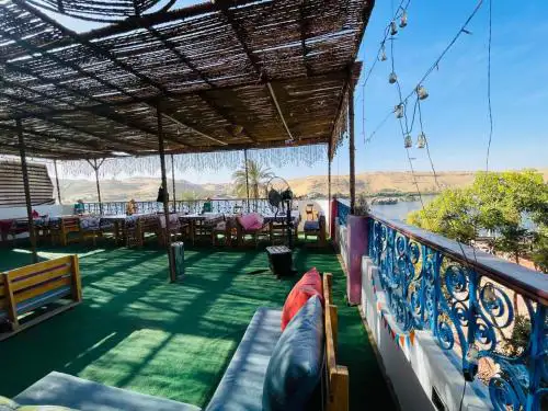 Bayt Zaina Nile View
