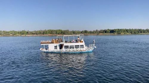 Freedom Houseboat