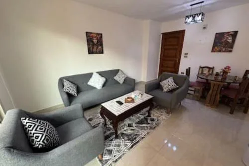 1401 · 2 BR entire apartment