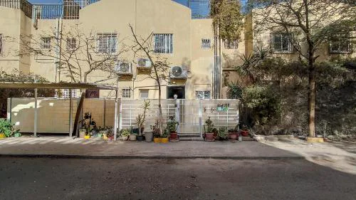 325 · 2BR Townhouse 2 Bath TV