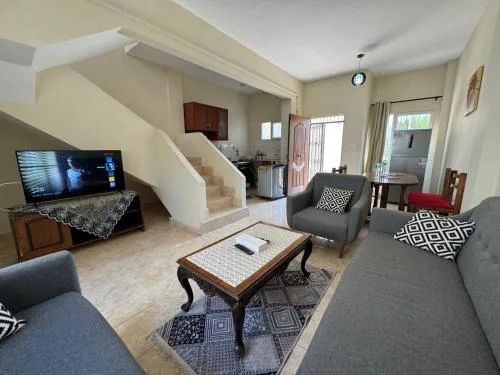 870 · 2 BR Townhouse Backyard