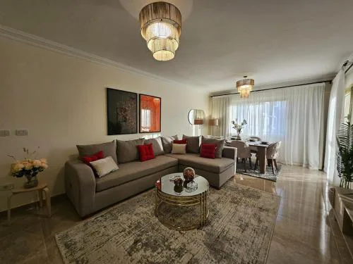 Elite 3 BR Apartment in Zayed