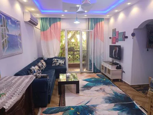 Family-only hotel apartment in Sheikh Zayed City