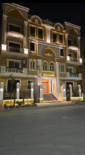 Luxury hotel apartment