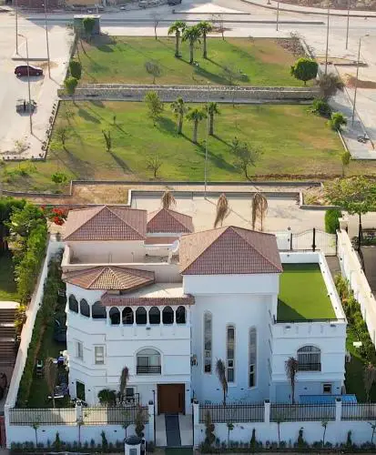 Malek Hotel