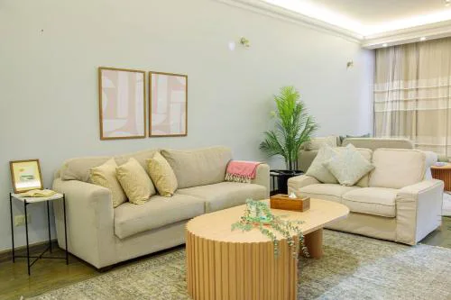 Spacious 3BR w Garden I Westown