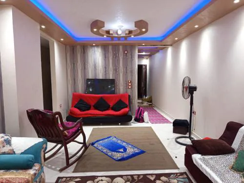 Big home for rent besides pyramids giza and big museum 3 room 5 beds 2 bathroom all service allowe