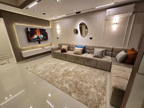 شقه انيقه بتصميم مميز في 6 اكتوبر للايجار