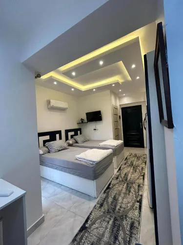 سويت فندقي فاخر - للأيجار Luxury Suite Hotel Room - for Rent