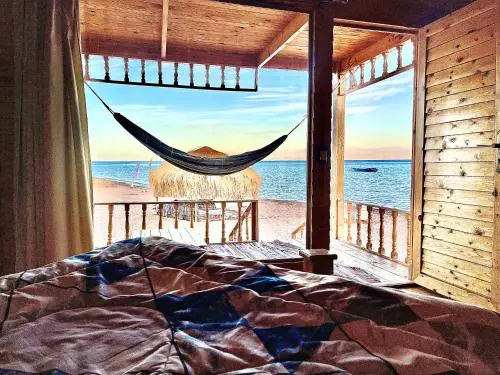 Sama Beach camp