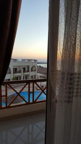 Half Moon - Sunny Dahab resort