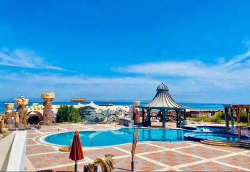 paradise bay hotel