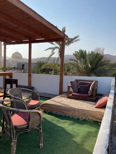 Sacred fig in Assalah, one bedroom with private rooftop
