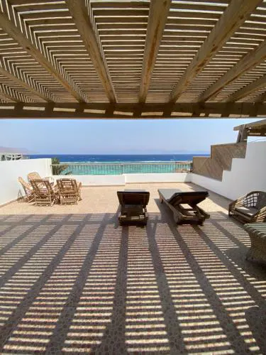 Terrace apartments