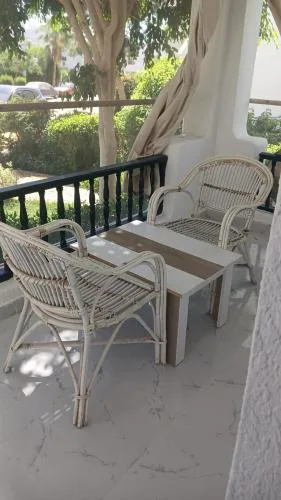 1 bedroom apartment with a patio