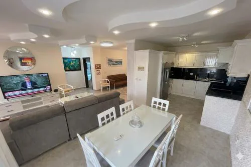 Beautiful 3-Bedroom Apartment on the 4th Floor with Personal Jacuzzi on the Roof and 3 Balconies with Spectacular Seaview