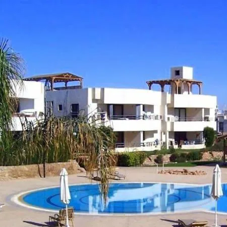 bella vita- city center- criss resort