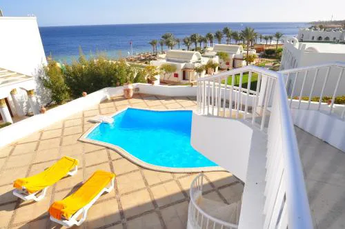 Carlton Luxury Villa