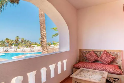 Domina Coral Bay Private Harem Pool