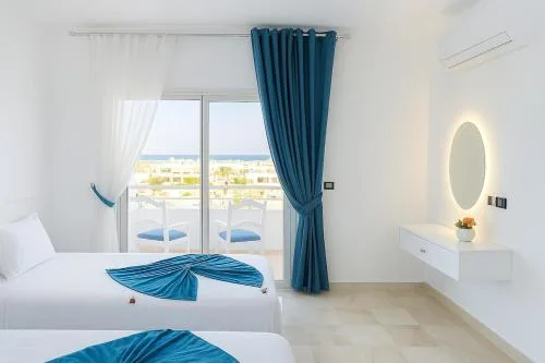 Laguna View Sea view, swimming pool, Wi-Fi, close to airport