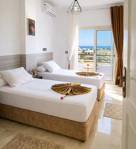 Royal Sea View Royal Sea View Luxurious royal accommodation