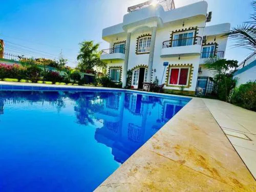 Entire Oasis Villa - Heart of Ancient Luxor