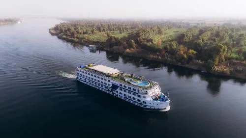 Renaissance Nile Cruise - Every Saturday from Luxor To Aswan for 4 Nights , and every Wednesday from Aswan To Luxor for 3 Nights