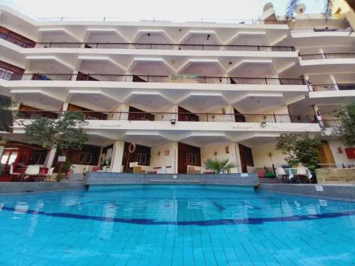 Rezeiky Hotel & Camp 您在盧克索的第二個家